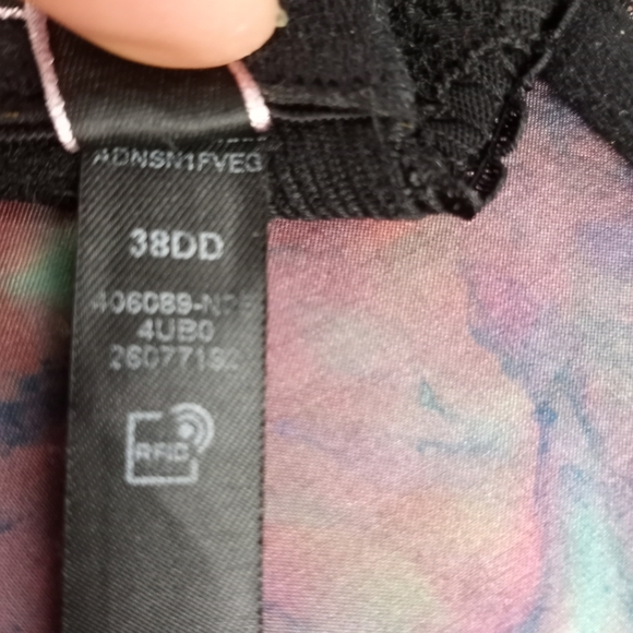 NWOT Victoria's Secret "Dream Angels Floral Embroidry" Black 38DD - Picture 12 of 12